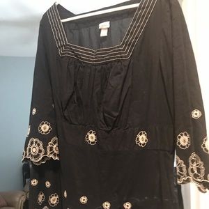 Black and white blouse